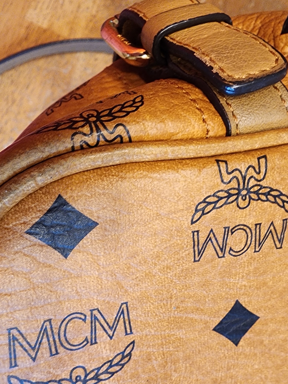 MCM Visetos Shoulder Bag in brown with a monogram print, gold-tone hardware - Picture 10 of 16